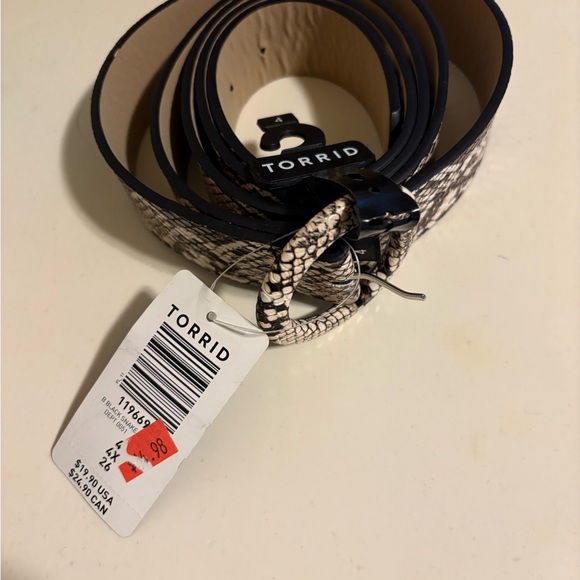 Torrid Reptile Belt - Black and Cream Snake Print - Picture 2 of 2